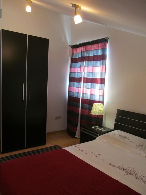 Apartment Danese Promajna Rum bild