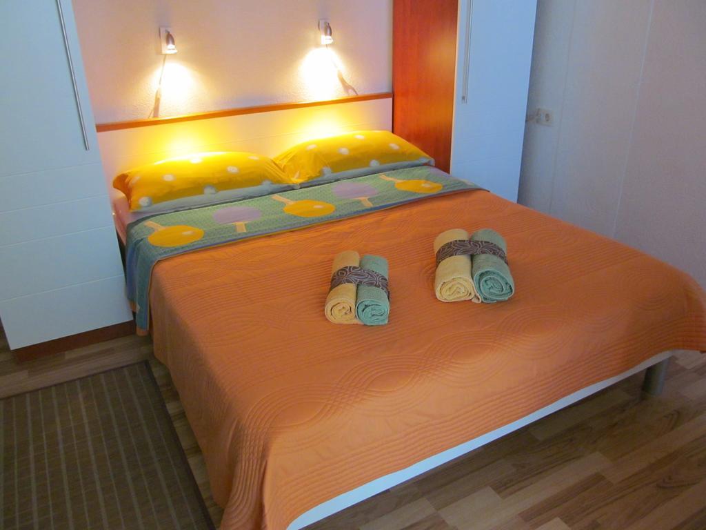 Apartment Danese Promajna Rum bild